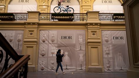 dior leaves russia